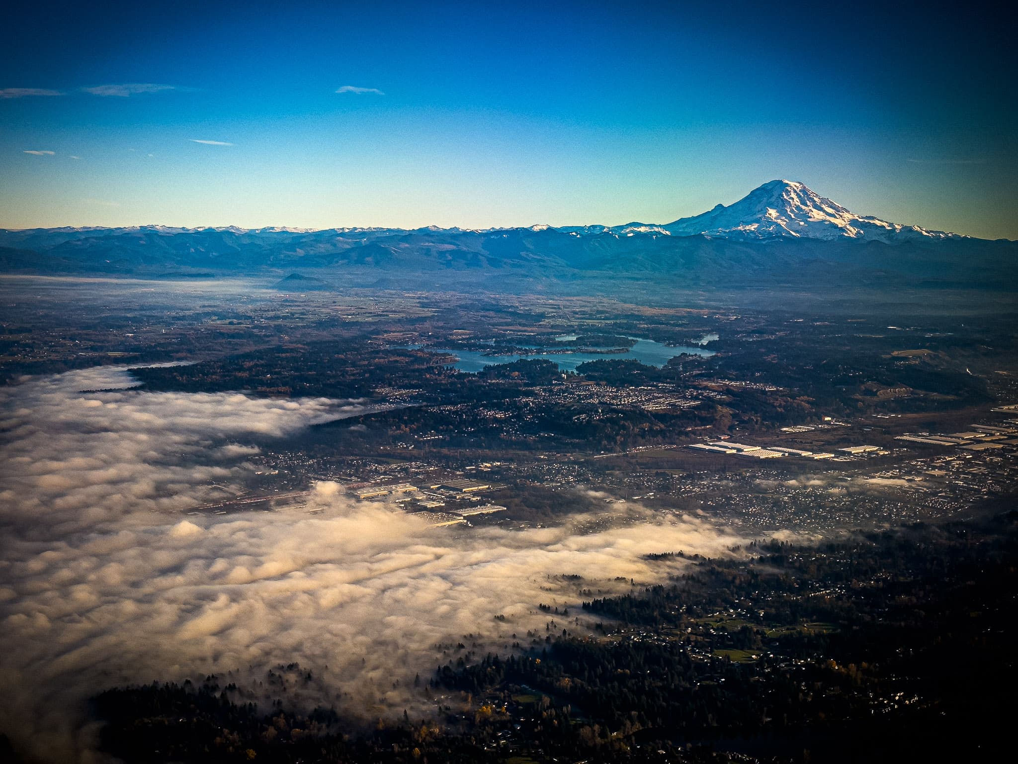 Wide landscape view of Mt. Rainier on a clear day