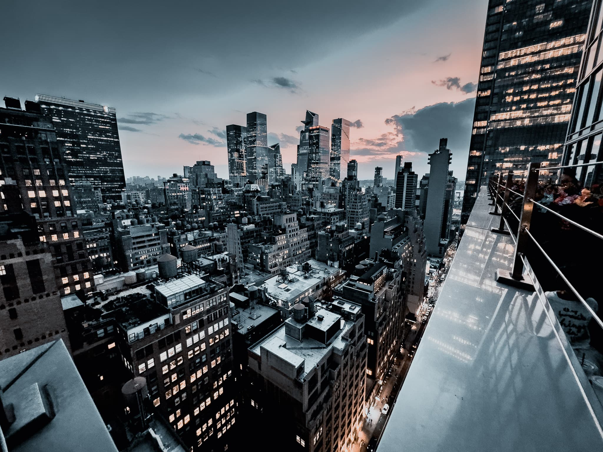 New York City skyline or street scene